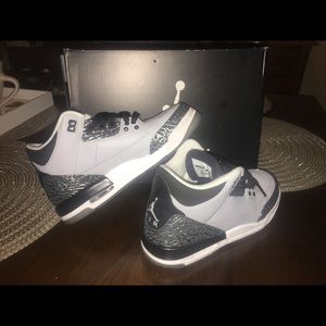 Jordans Wolf Grey 3s